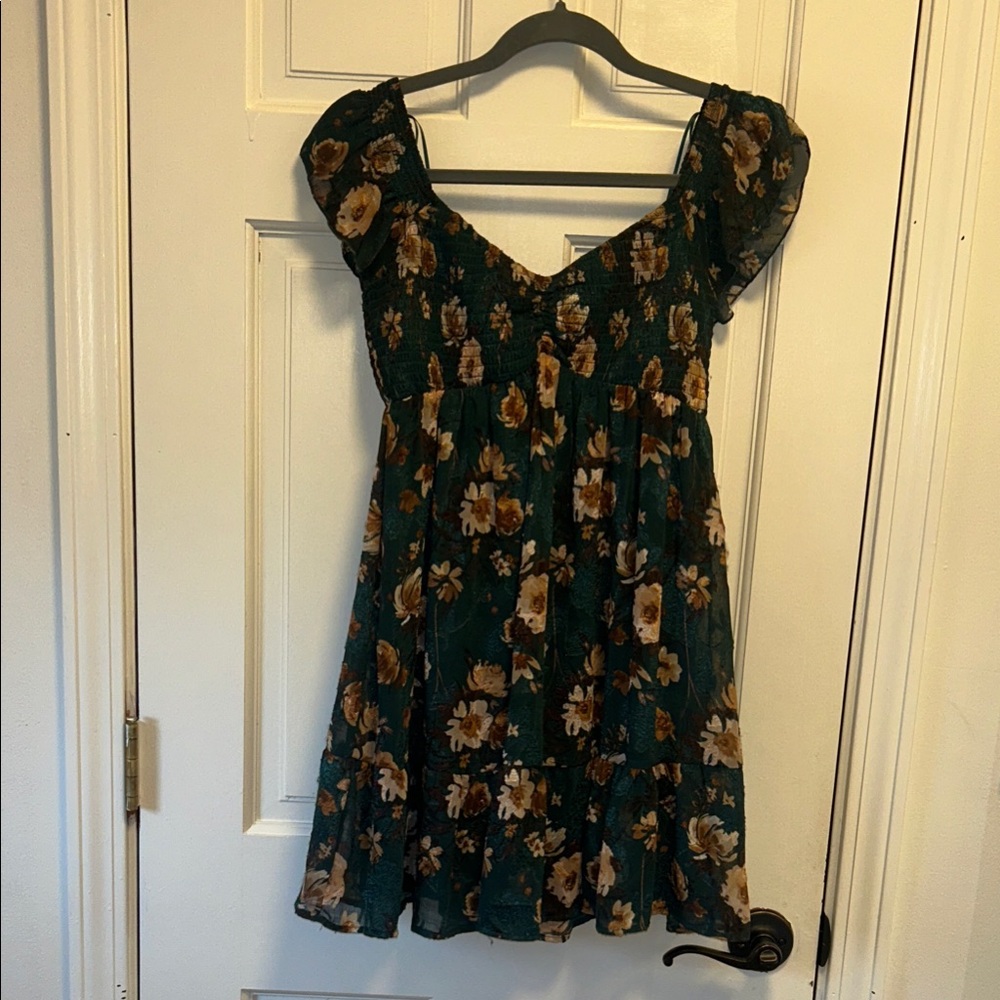 thirty-one Teal Green Floral Smocked Top